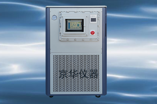 冷熱循環一體機的溫度控制在細節上有哪些設計